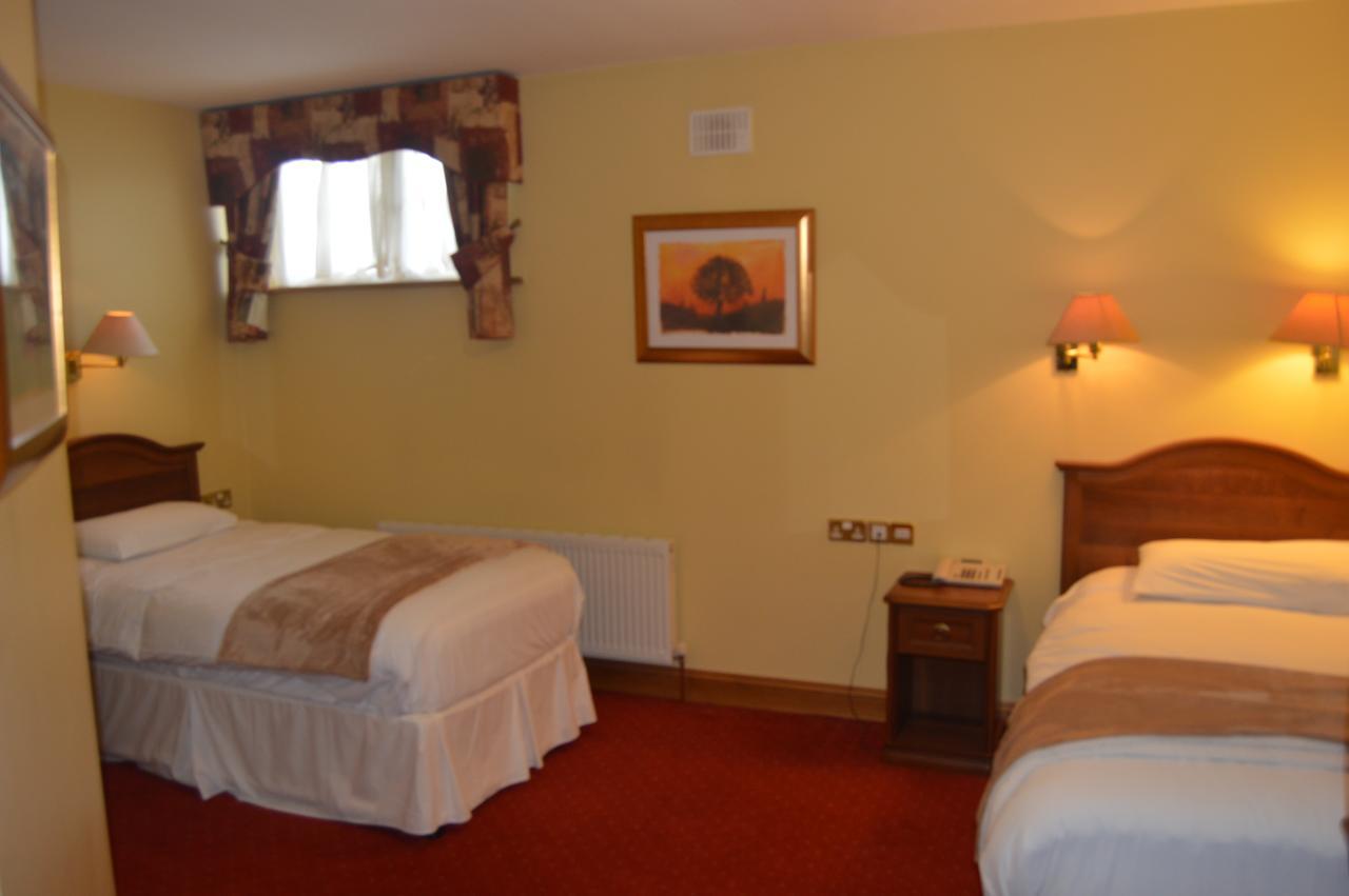 The Anglers Rest Hotel Headford Esterno foto
