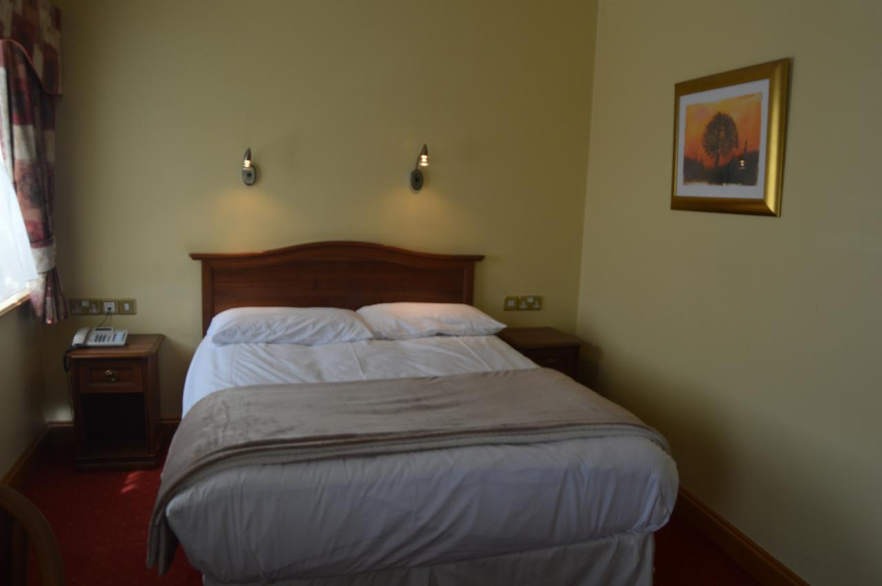 The Anglers Rest Hotel Headford Esterno foto