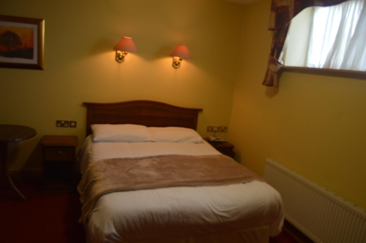 The Anglers Rest Hotel Headford Esterno foto