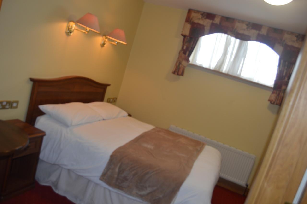 The Anglers Rest Hotel Headford Esterno foto